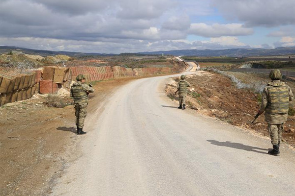 Sınırlarda bin 36 kaçak yakalandı