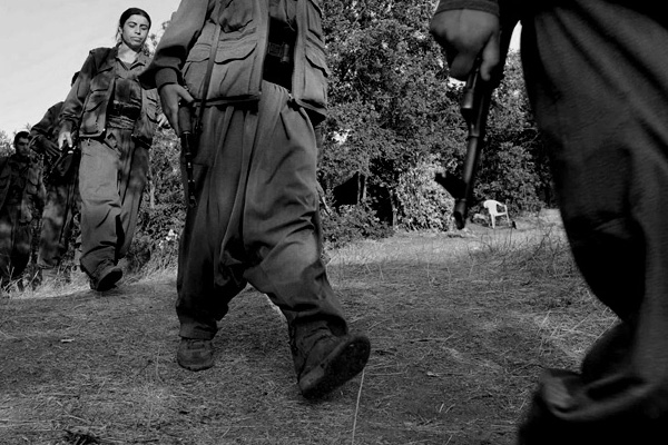 PKK'lı kadının kocası FETÖ'cü çıktı!