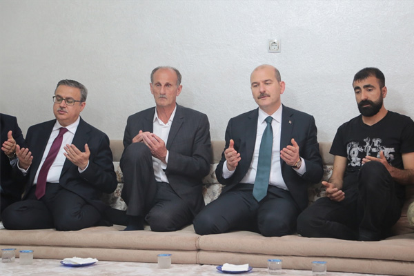 Bakan Soylu'dan taziye ziyareti