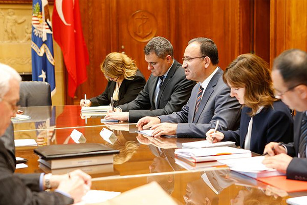 Adalet Bakanlığı heyetinden ABD'de sürpriz görüşme