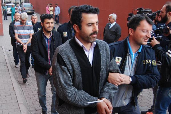 FETÖ'den 5 eski öğretmen tutuklandı