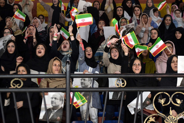 İran'da seçim süreci Galibaf'ı için gergin geçiyor