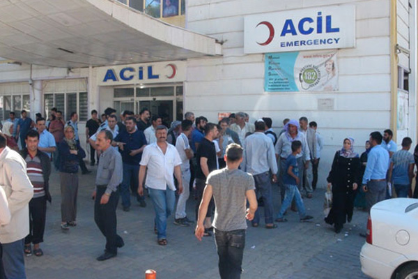 Hastane acilinde silahlı kavga: 3 yaralı