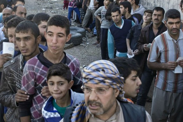 Musul'da 630 bin sivil yerlerinden oldu