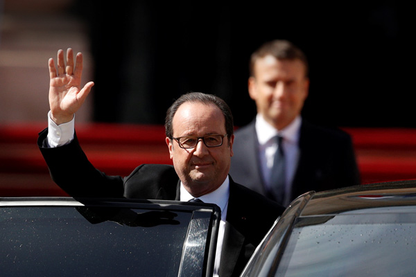 Elysee Sarayı'nda devir teslim töreni