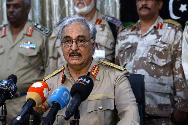 Libya, Avrupalı iki gemiyi alıkoydu