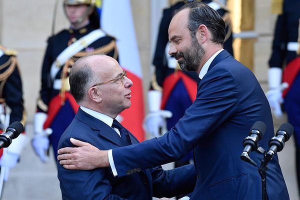 Fransa'da Philippe başbakanlık görevini devraldı