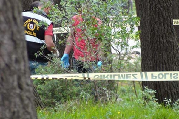 Kartal'da polis patlayıcı ele geçirdi