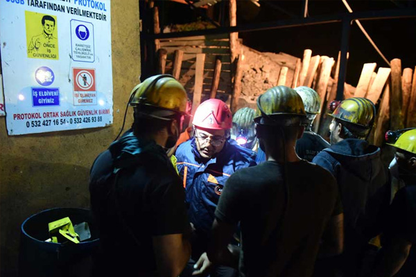 'Kemer şehitleri' Zonguldak'ta defnedildi