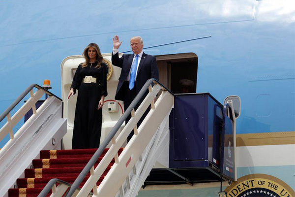 Trump Suudi Arabistan'da