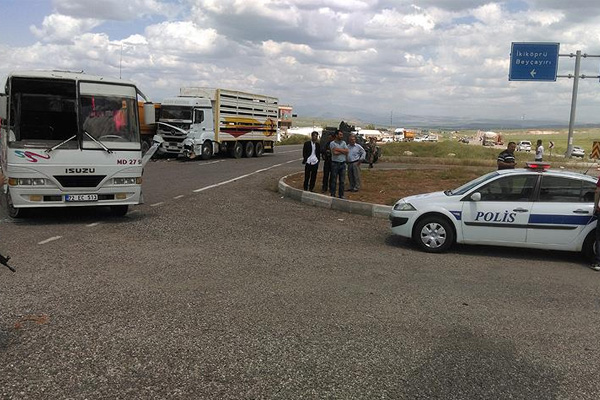 Batman'da zincirleme trafik kazası: 20 yaralı