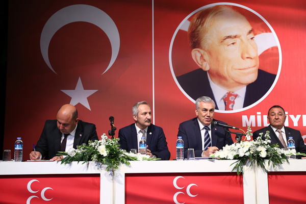 Bahçeli'den il kongrelerine mesaj