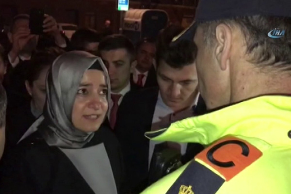 Hollanda basını: Aile Bakanı Kaya sınır dışı edilmedi, kendi isteğiyle ayrıldı