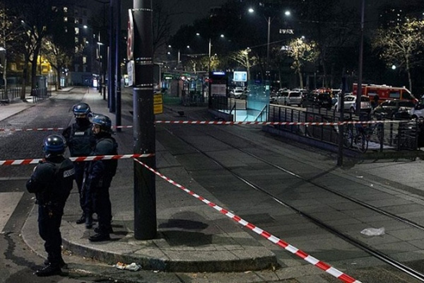 Paris'te silahlı soygun