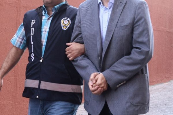 Adana'da uyuşturucu operasyonu: 9 tutuklu