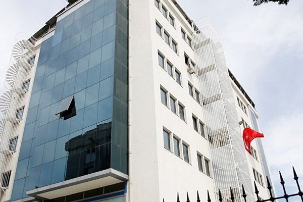 Sözcü'nün mali işler müdürü teslim oldu