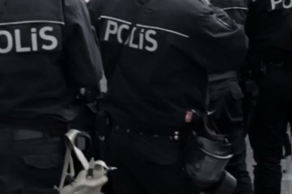 Bylock kullanan 15 eski polis tutuklandı