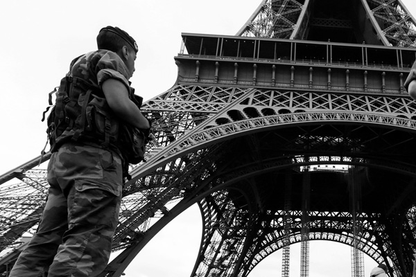 Fransa'dan OHAL kararı