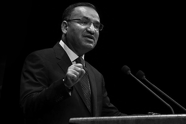 Bozdağ: Herkesin sözlerine dikkat etmesi lazım