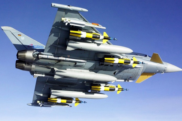 Mısır'dan Libya'ya hava saldırısı