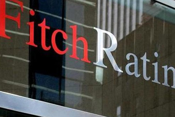 Fitch, İzmir'in notunu artırdı