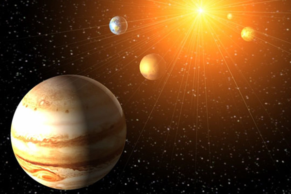 Jüpiter'in kutuplarındaki dev kasırgalar görüntülendi