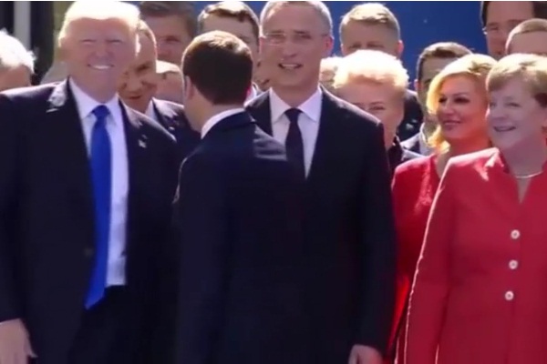 Trump Karadağ Başbakanı'na yaptığını yaşadı