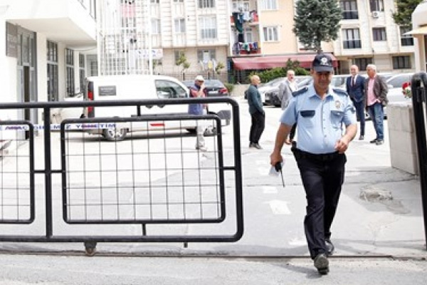 'Sözcü çalışanları FETÖ'den içeri alınıyorsa, kimse FETÖ'cü olmadığını ispatlayamaz'