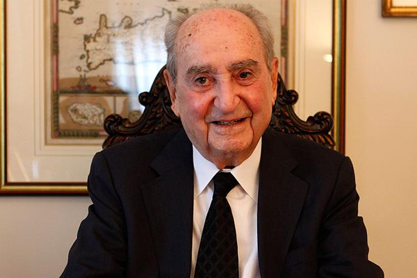 Yunanistan'ın eski başbakanı Miçotakis hayatını kaybetti