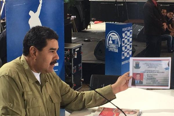 Venezuela'da bir asker döverek öldürüldü