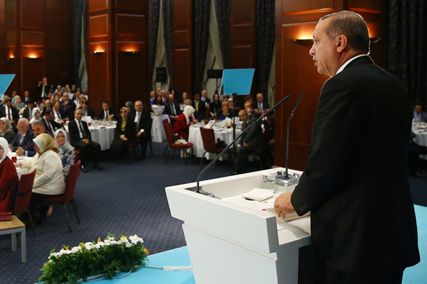 Erdoğan'dan bir kez daha 'teşkilatları yenileme' mesajı