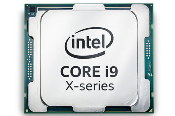 Intel Core i9 işlemci geliyor