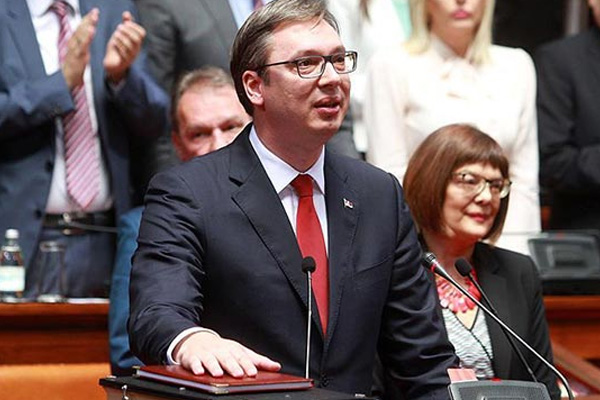 Sırbistan'ın yeni Cumhurbaşkanı Vucic göreve başladı