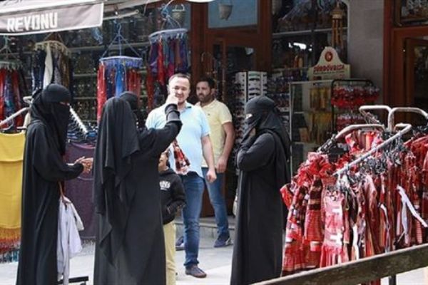 Türkiye'de en çok alışverişi Suudi Arabistanlılar yaptı