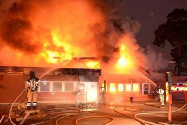 İsveç'te sığınmacıların kaldığı yurt yandı