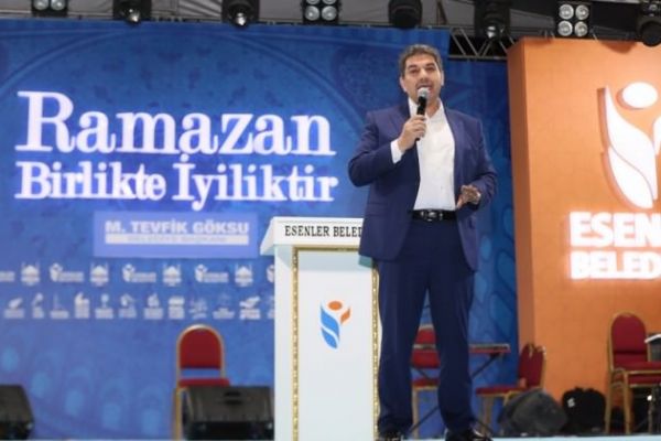 Mahkum oldu, hapiste Kur'an öğretti