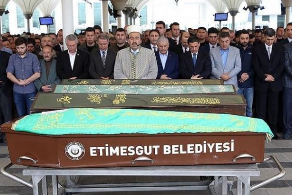 Korgeneral Bayraktaroğlu'nun acı günü