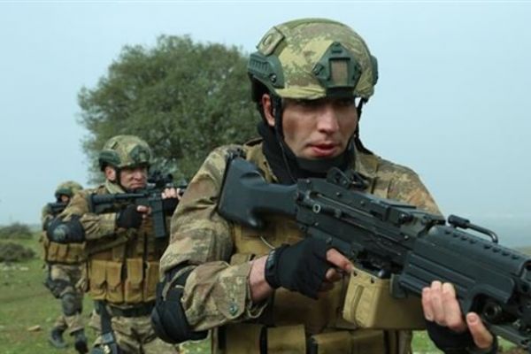 'Mehter marşı dinleyerek rolüme hazırlanıyorum'