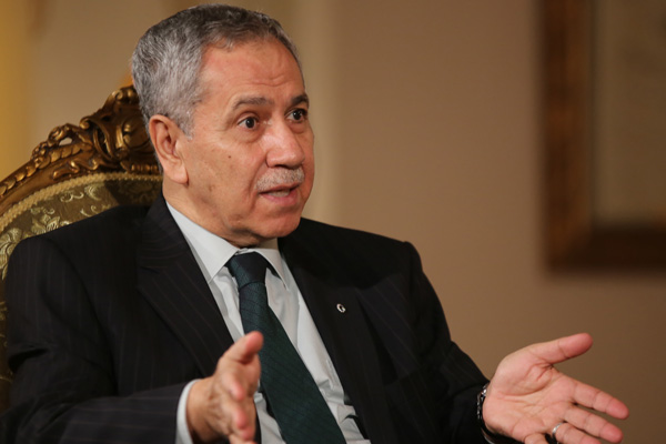 Arınç'ın damadı FETÖ'den gözaltına alındı!