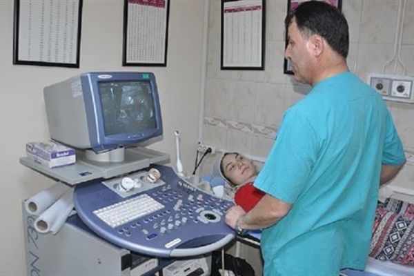 Konya'da ayağı gelişmeyen bebeğe anne karnında operasyon