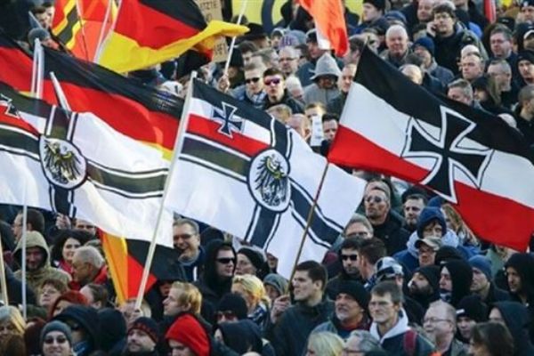 462 Neonazi aranıyor