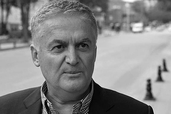 Ahmet Zeki Üçok: TSK'daki en güçlü grup halen FETÖ, darbe olabilir'