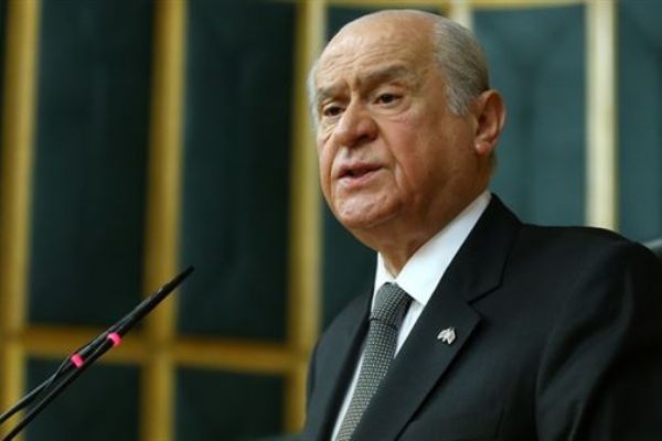 Bahçeli'den Katar yorumu: ABD Başkanı’nın kılıç dansı...
