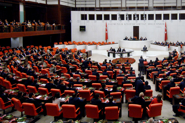 TBMM Genel Kurulu'nda tartışma