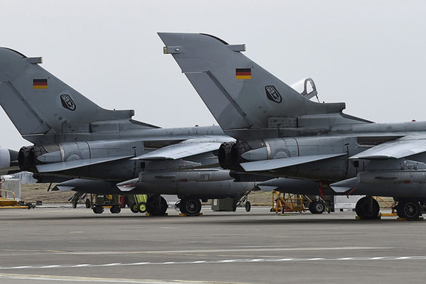 Alman Bakanlar Kurulu'ndan İncirlik kararı!