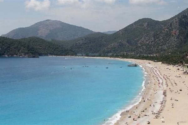 İngiliz yazarın çağrısı turizmcilerin yüzünü güldürdü