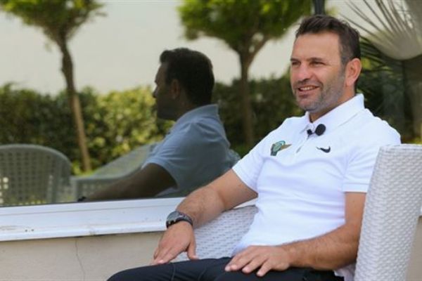 Akhisar'da üç ayrılık birden