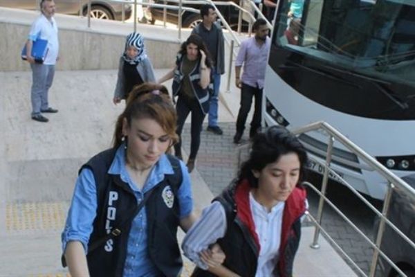 Zonguldak'ta FETÖ operasyonu: 9 kişi gözaltında