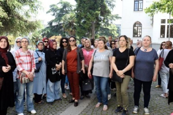 Okuldaki şiddet müdürü yerinden etti