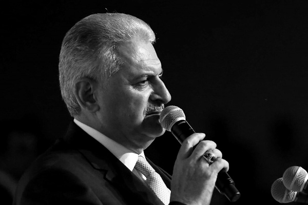 Yıldırım: FETÖ'nün kökünü temizleyene kadar bize durmak yok